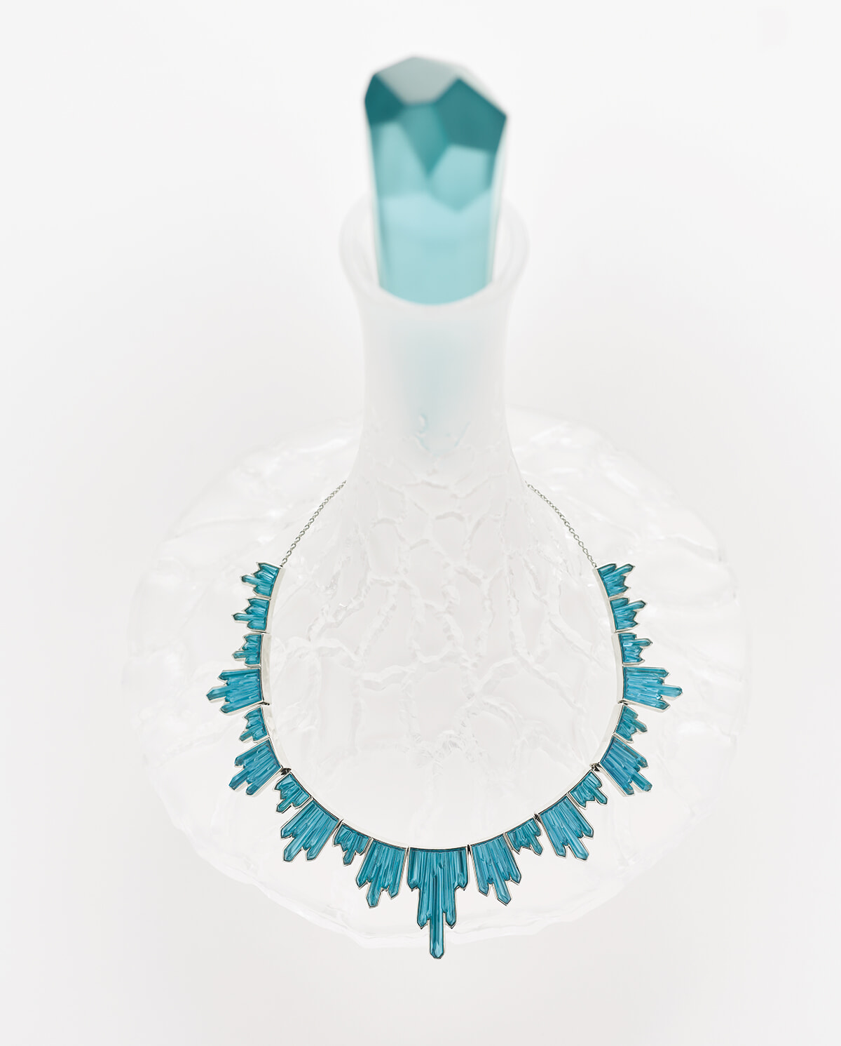 フランスきっての名門クリスタルガラスメゾン、ラリックが最新「テラ