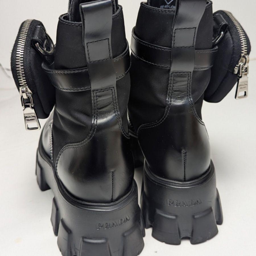 新品そっくりさん⭐PRADA プラダ モノリス ポーチ付 ブーツ38 黒