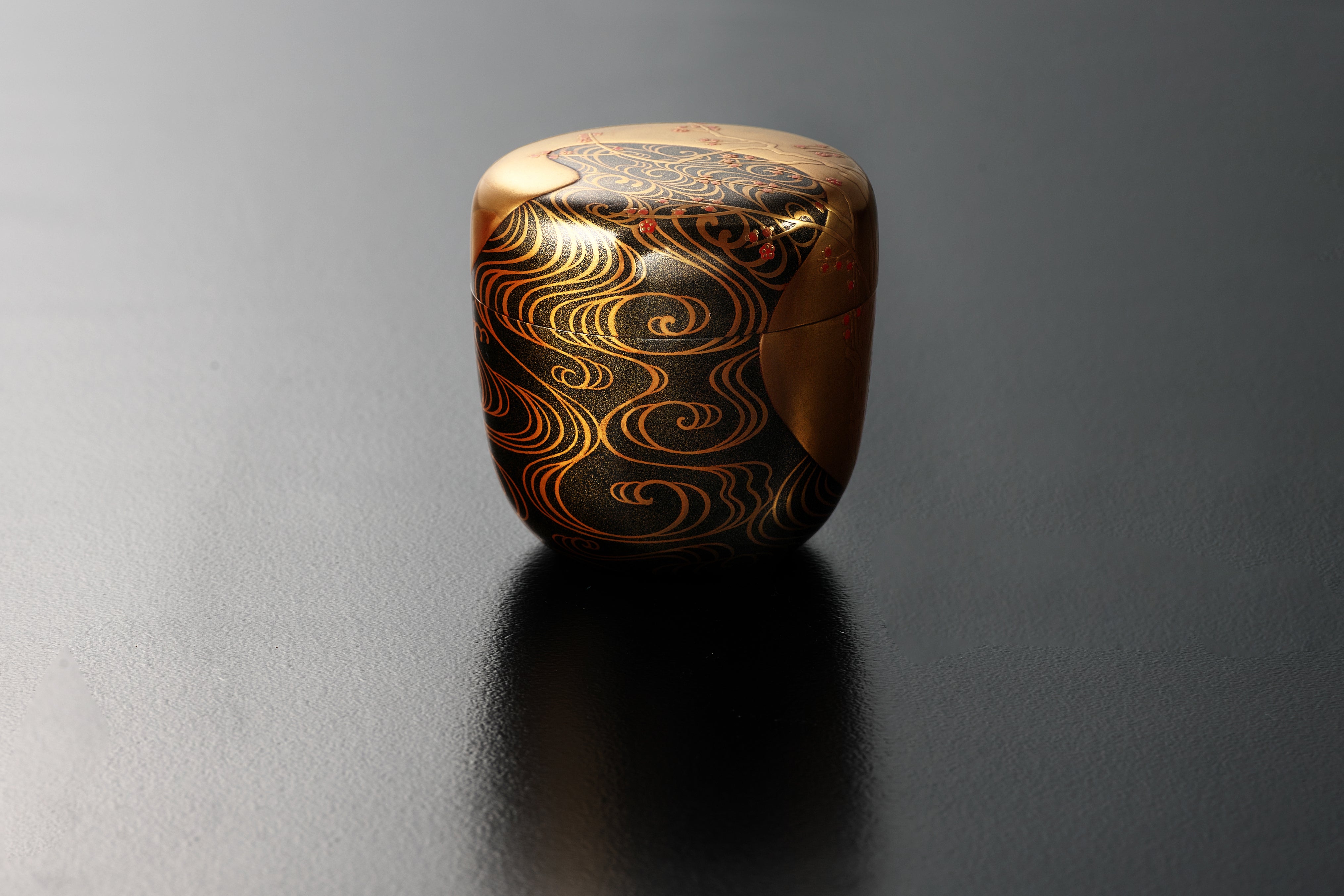 琳派紅白梅蒔絵棗 – 山中塗作家 前端春斉