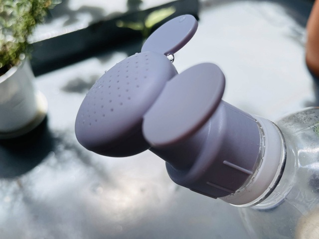 100均のペットボトルじょうろがコンパクトでおすすめ！2種類の注ぎ口で