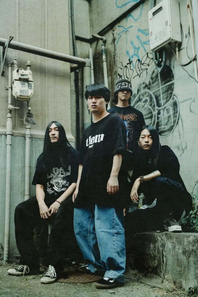 View From The Soyuzがニューシングル「The Last Chapter」リリース