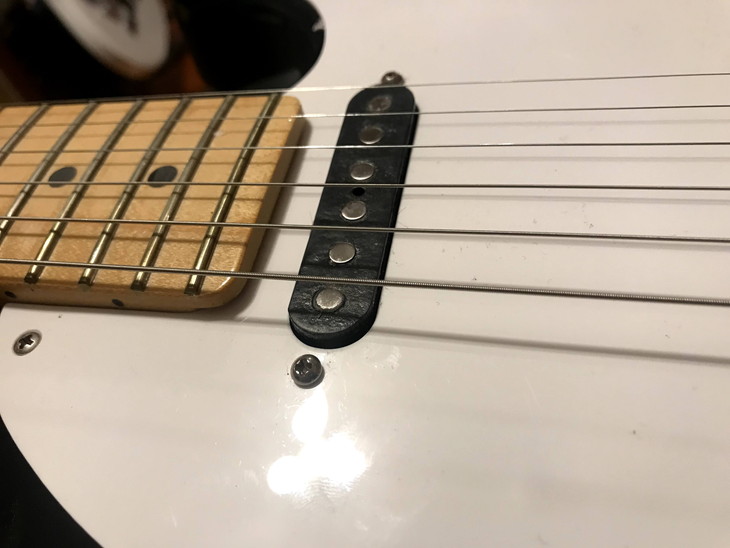 Fender テレキャスターのフロントピックアップを交換 （BILL LAWRENCE