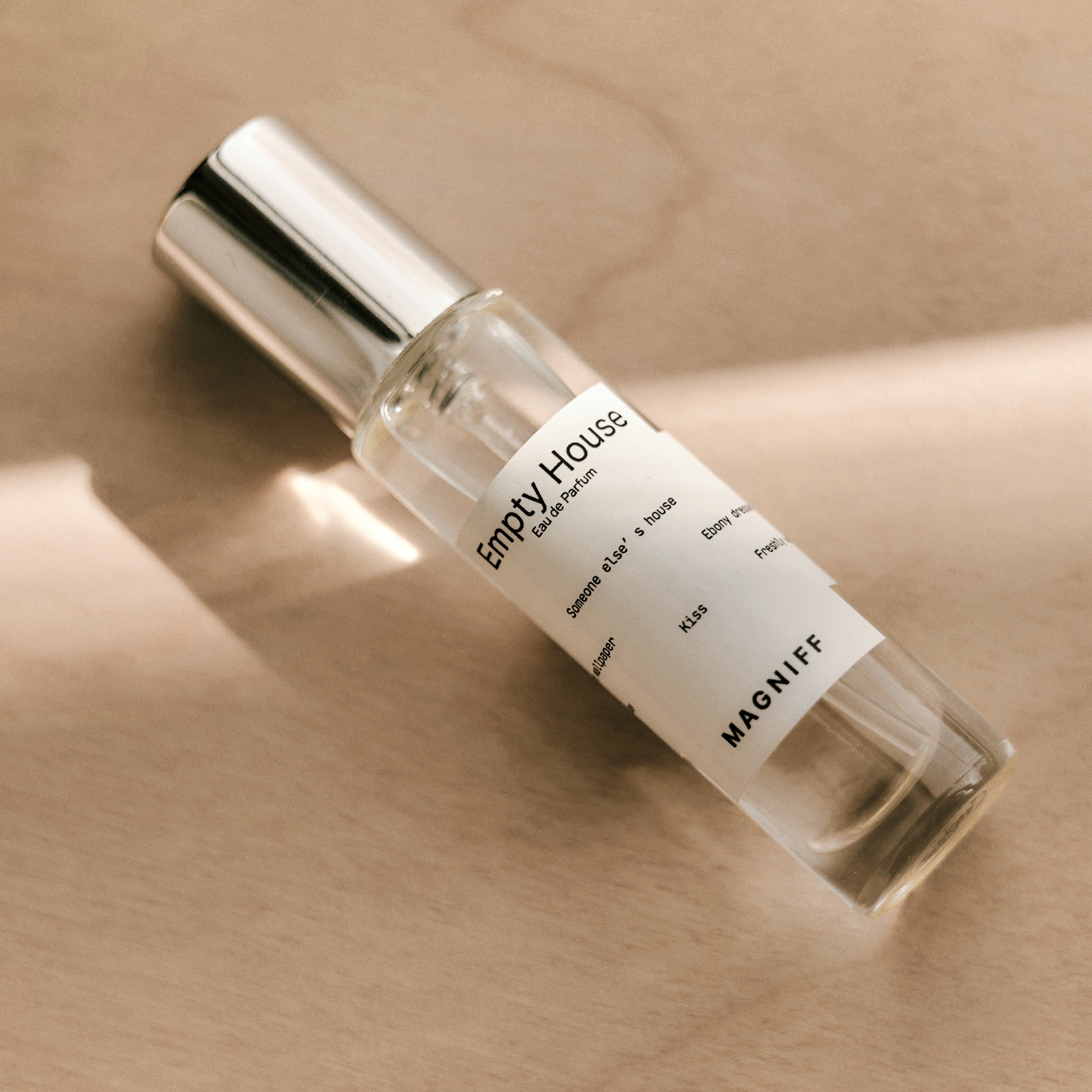 公式】MAGNIFF|”Empty House