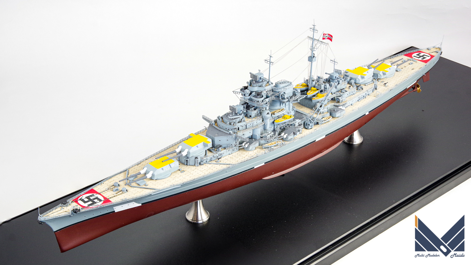フライホーク 1/700 ドイツ戦艦ビスマルク 完成品 FLYHAWK DKM