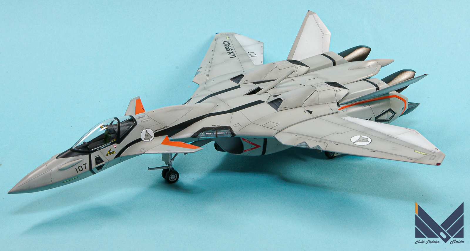 ハセガワ 1/72 VF-11 サンダーボルト 完成品HASEGAWA MACROSS | 模型工房M