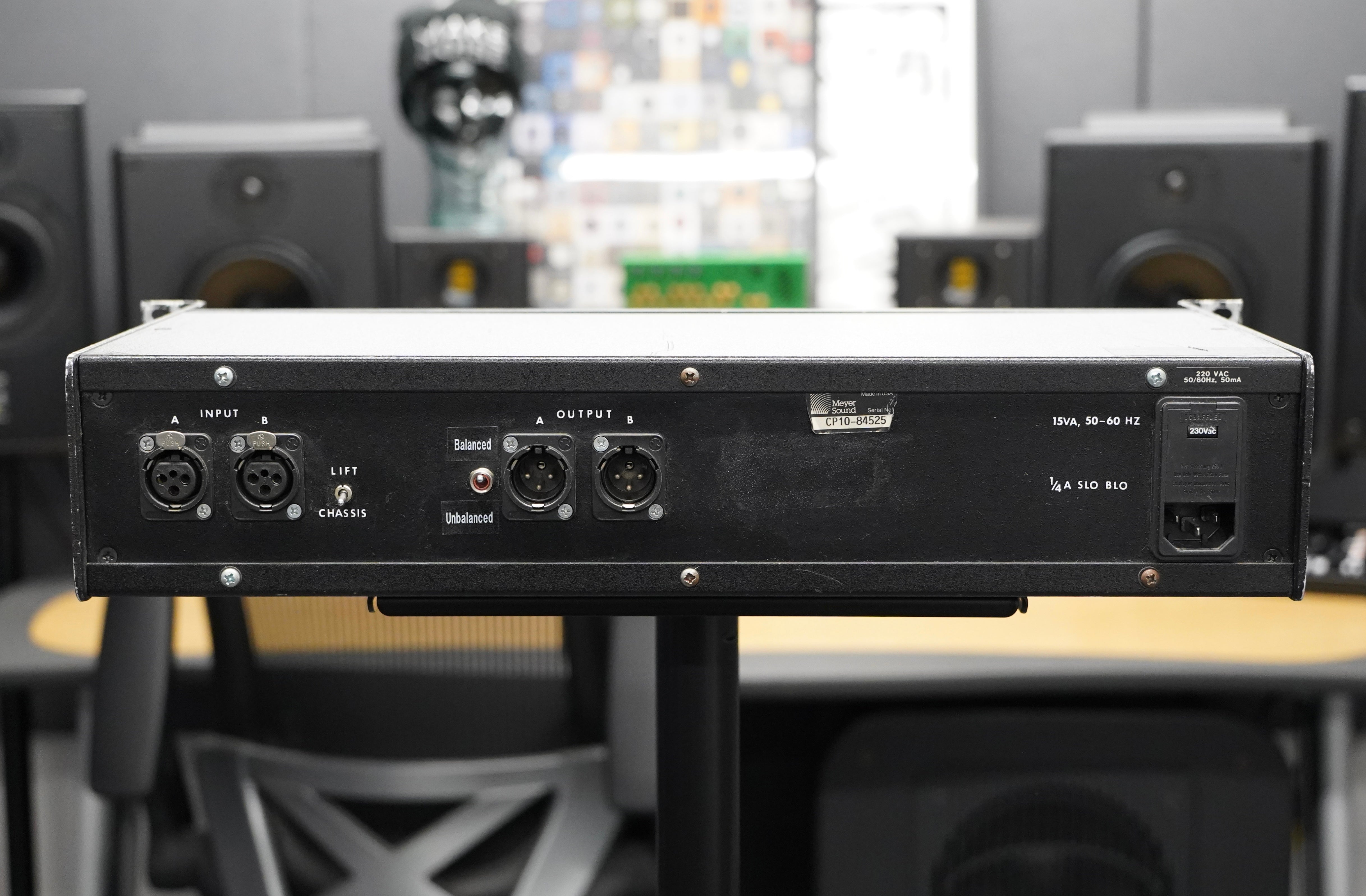 Meyer Sound CP-10 Parametric Equalizer – Make Noise Pro Audio