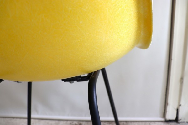 ハーマンミラー社製イームズ サイドシェルチェア(イエローFRP