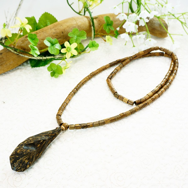 最高品質 天然沈香 彫物 観音細工 約19.8g ネックレストップ 香木