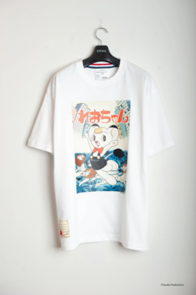 TEZUKA WORLD×SEVESKIG S/SL Tee Ver.LEO WHITE | ファッション