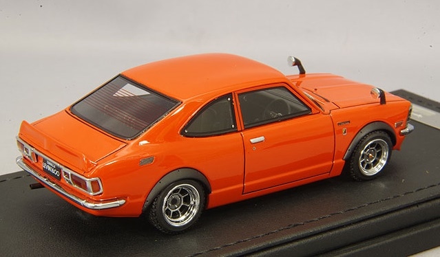 イグニッションモデル 1/43 トヨタ カローラ レビン (TE27) オレンジ