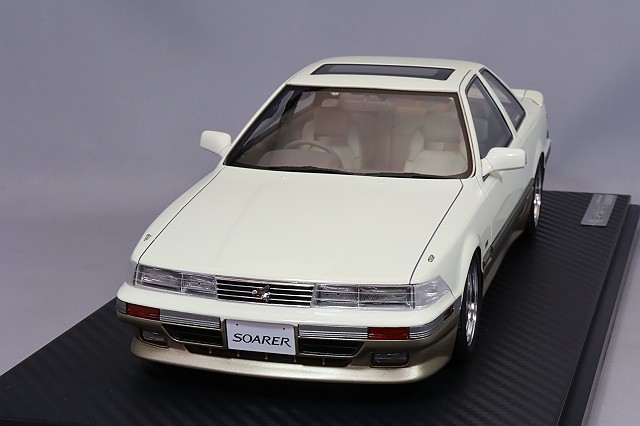 イグニッションモデル 1/18 トヨタ ソアラ (Z20) 3.0GT-リミテッド