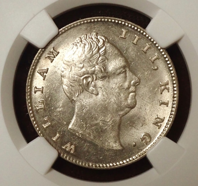 イギリス東インド会社、1835年の1ルピー2枚セット、準最高鑑定MS63と