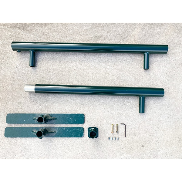 室内 鉄棒、体育体操マット、スケートボードセクション スケボーレール