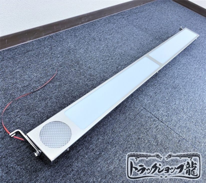 ステンレス ダブル ワンマン灯 超ロング 1100幅 鏡面×鱗柄 丸抜き