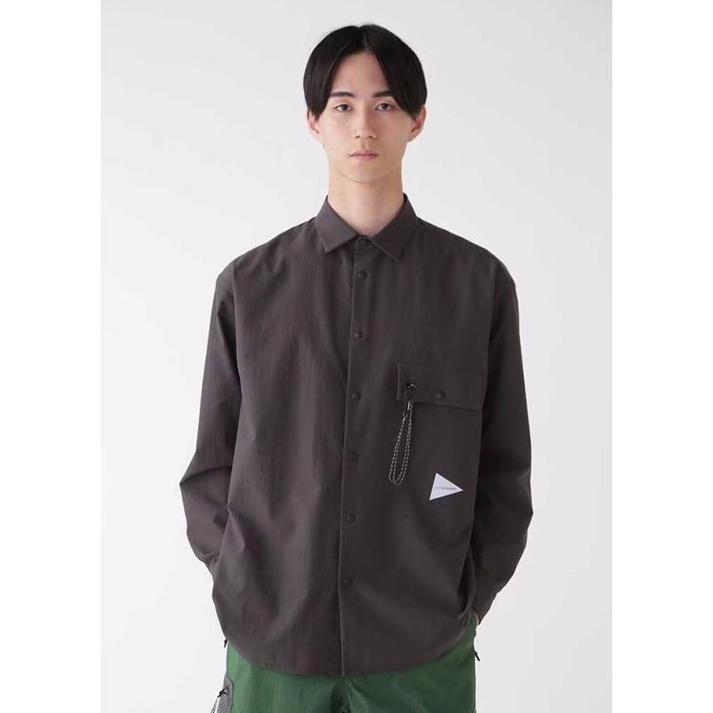 and wander dry breathable LS shirt charcoal [アンドワンダー]