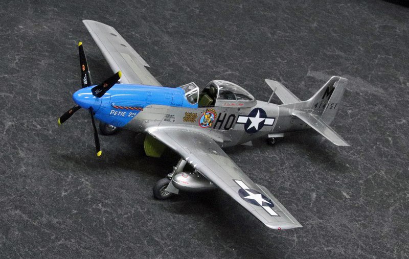 1/48ノースアメリカン P-51D マスタング 完成品｜艦船模型の販売する