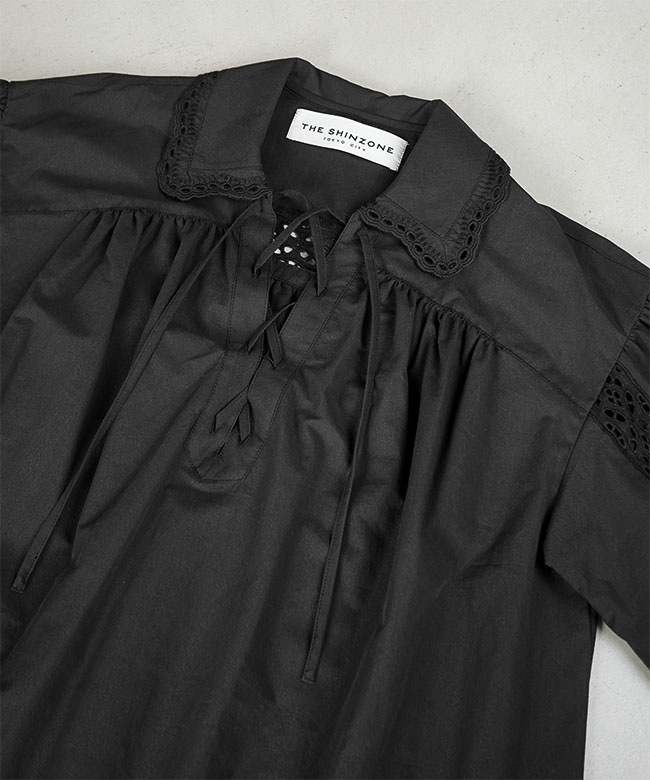 26SMSBL02]THE SHINZONE(ザ シンゾーン) LACE-UP BLOUSE レースアップ