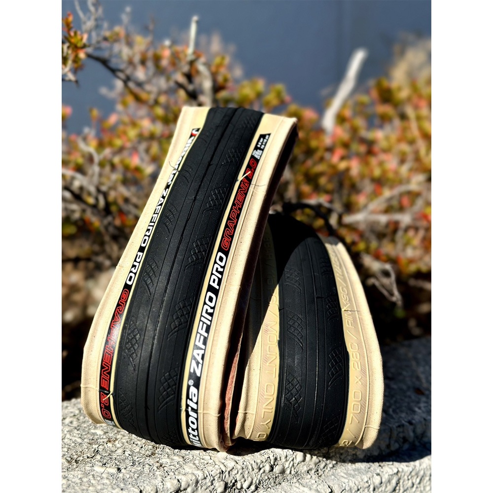 ビットリア ZAFFIRO PRO 5 700×25C ブラックパラサイド クリンチャー