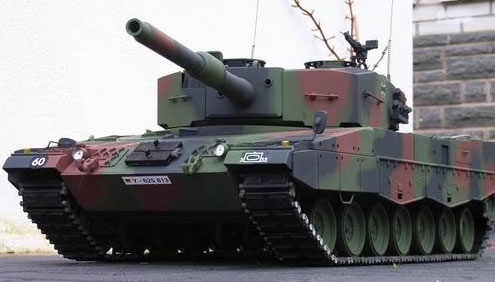 1/10フルメタル・レオパルド2 A4 MBT キット （ KPz Leopard 2 A4 MBT)