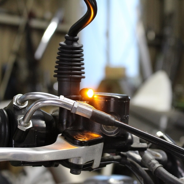 アトー ダーク LEDウインカー （1個） | 全商品 | ジーザックドットコム