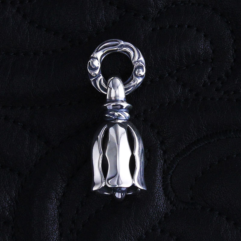 シルク ベル ペンダント | メイティングフライト コレクション