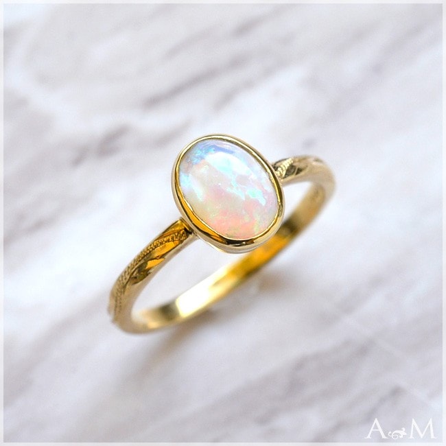 ☆雑誌掲載☆ひと粒 オーバル ストーン オパール ゴールドリング K18