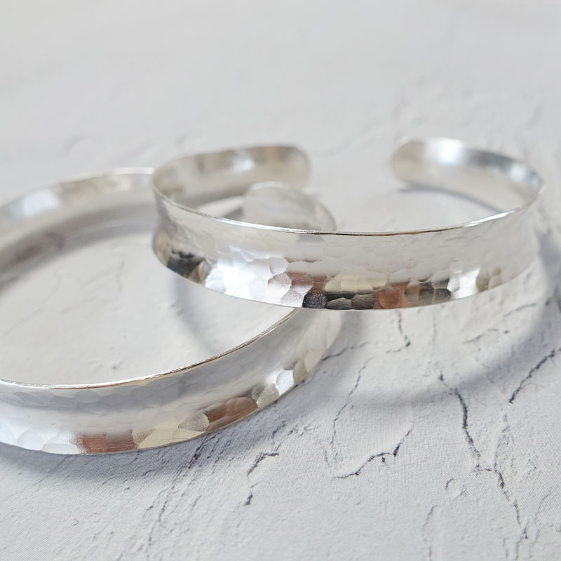 バングル レディース シルバー カレン族 カレン シルバー925 より純度