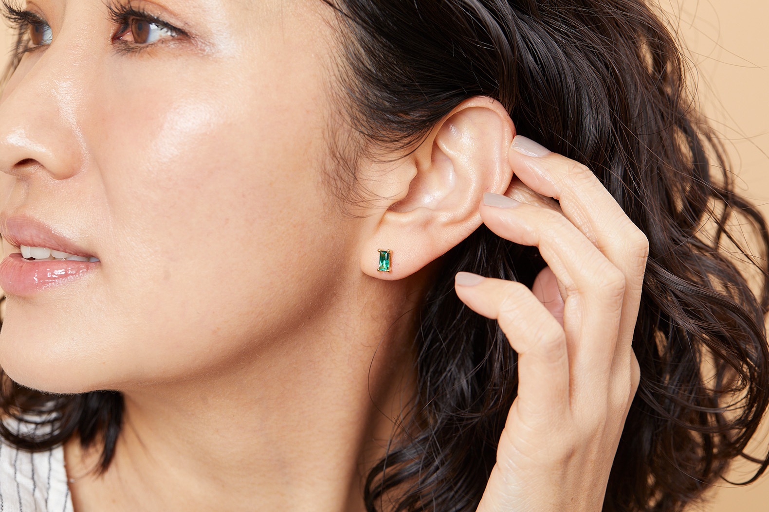 Honesty Gold Rectangle Green｜Baqless 日本公式サイト