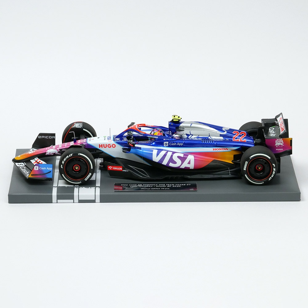 MINICHAMPS 1/18スケール ビザ キャッシュ RB F1チーム VCARB 01 角田