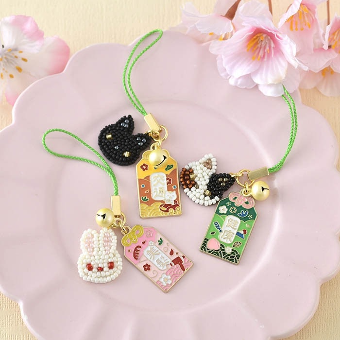 お札チャームストラップ 【作家：渡辺友美(Heliotrope)】 | アイテムで