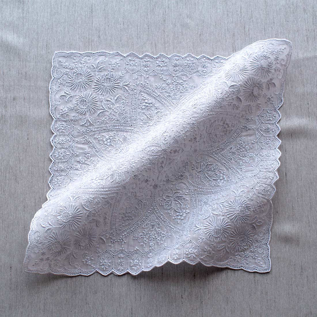 送料無料】汕頭手刺繍 ハンカチ 静夜思 | レディース,スワトウ