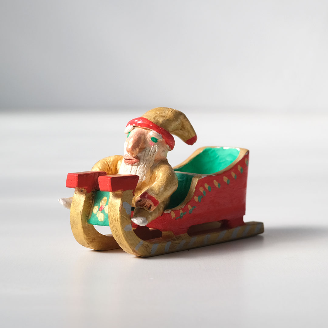 サンタと木彫りのソリ/金【一点もの】 | カントリーチェア | 糸島