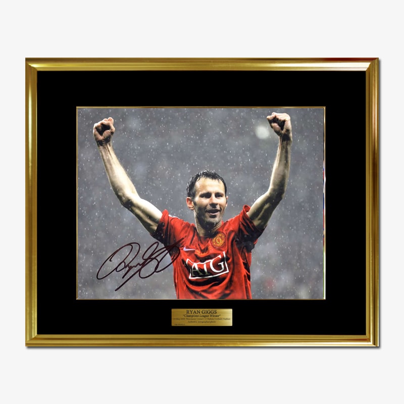 ギグス直筆サイン入りマンチェスターU 07/08フォト 特製フレーム入り