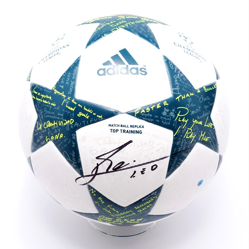 メッシ直筆サイン入り16/17サッカーボール | THE DUGOUT
