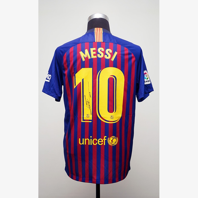 メッシ直筆サイン入りバルセロナ18/19ホームユニフォーム | THE DUGOUT