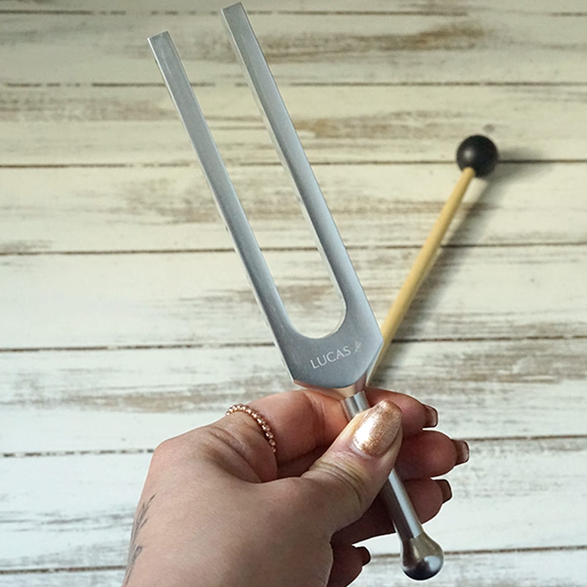 ヒーリング浄化チューナー 【DNAの修復528Hz】音叉｜ホワイトセージ