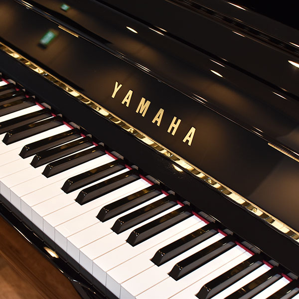 YAMAHA U100SX