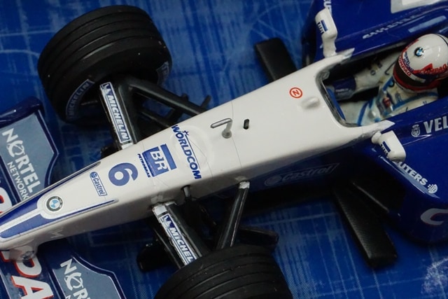 1/43 ミニチャンプス 400010026 ウィリアムズ F1 BMW FW23 J.P.