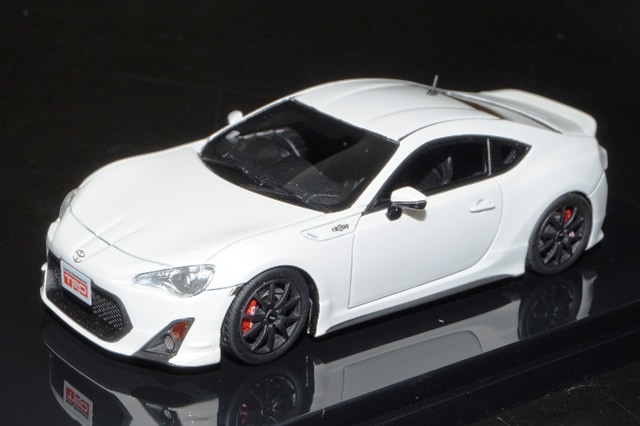 新品16B14-01 onemodel 1/43 トヨタ GT86 ホワイト, Boost Gear