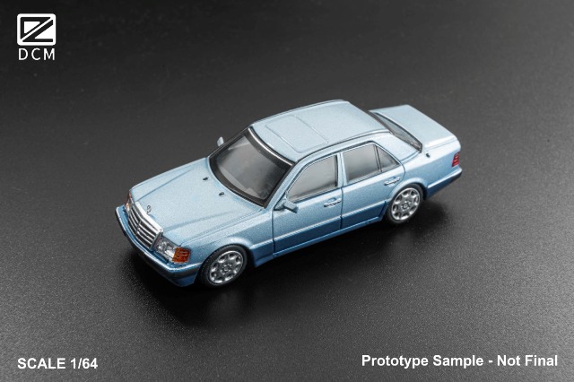 予約 DCM 1/64 メルセデス ベンツ Benz 500E Lake Blue, Boost Gear