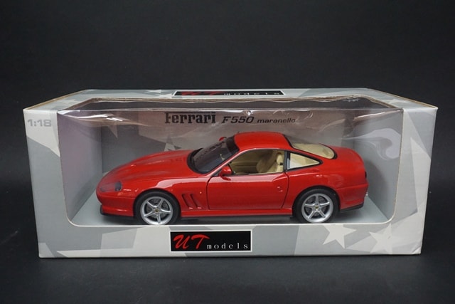 1/18 UTモデルズ 180076020 フェラーリ 550 マラネロ 1996 レッド