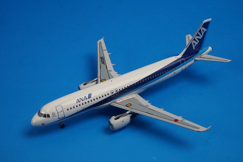 1/400 A320-200 ANA JA8389 アエロクラシックス/中古｜｜飛行機模型