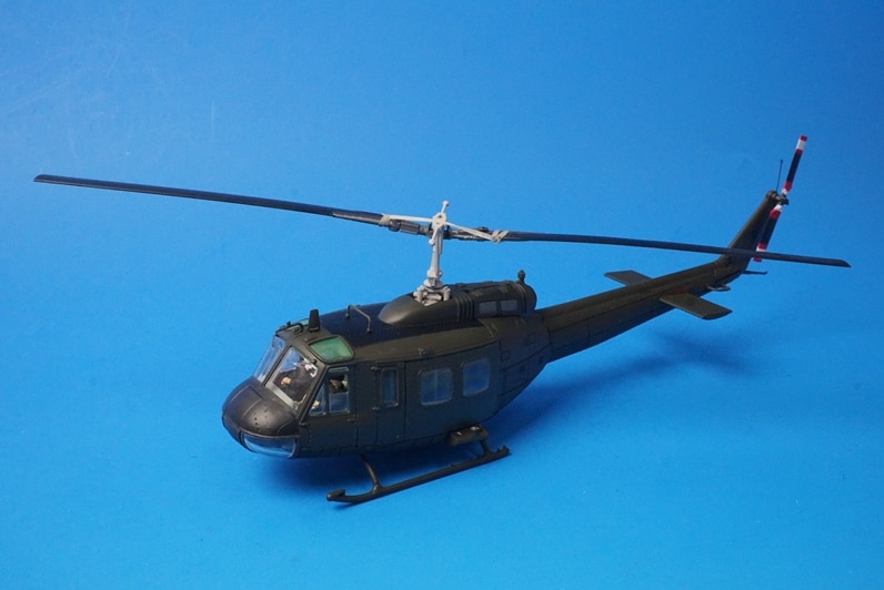 1/48 UH-1D ヒューイ アメリカ軍 ベトナム 1968 [84005] ユニマックス