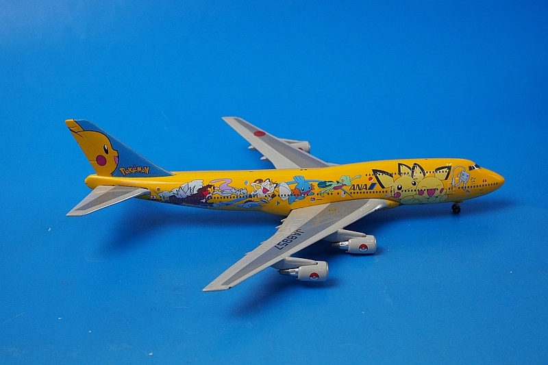 1/400 B747-400 ANA ポケモン ピカチュウジャンボ JA8957 フェニックス