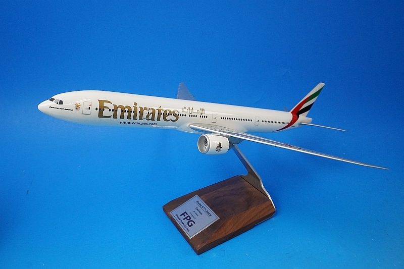 1/200 B777-300ER エミレーツ A6-EPM パックミン/中古｜｜飛行機模型