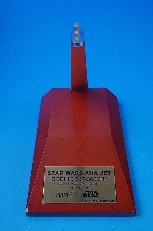 1/200 B767-300ER ANA STAR WARS スターウォーズ ギア付き JA604A