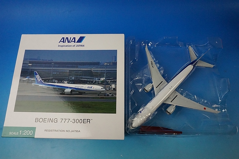 1/200 B777-300ER ANA WiFiレドーム・ギアつき JA795A [NH20166