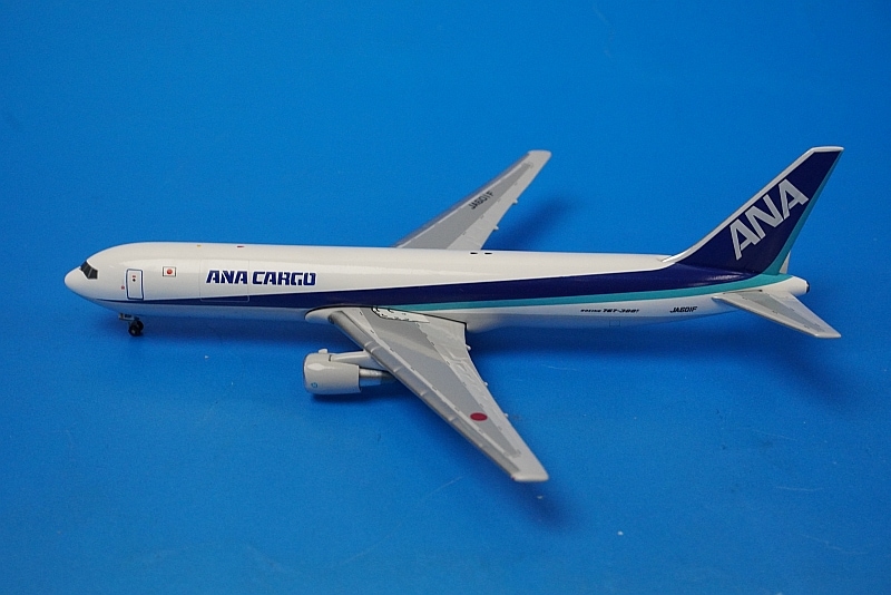 1/400 B767-300 ANA Yokoso!JAPAN ANAカーゴ JA8664 JA8970 JA601F