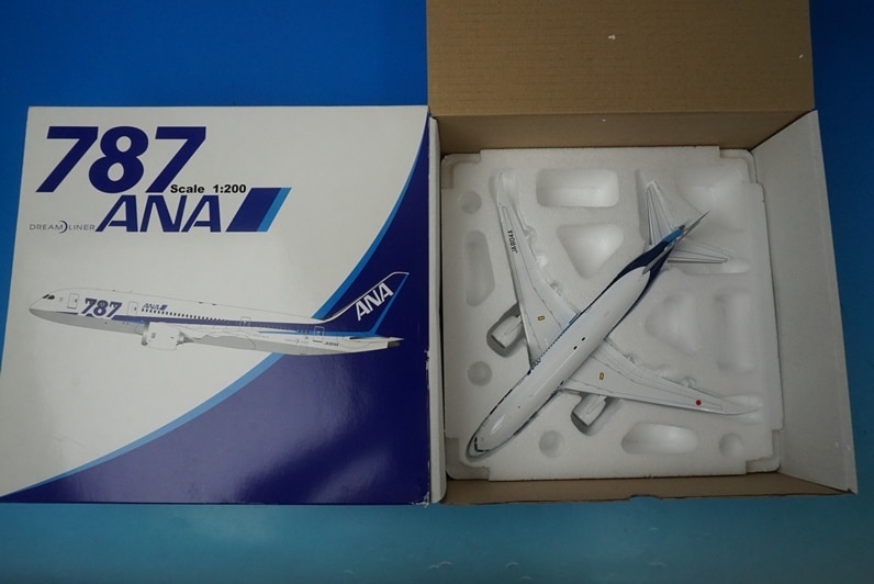 JC Wings 全日本空輸 ANA 1:200 B787-8 JA874A 000000030165_o29LMZb.jpg