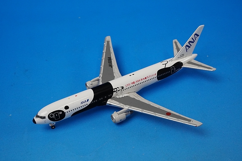 1/500 B767-300ER ANA FLY!パンダ JA606A Sky/中古｜｜飛行機模型 通販